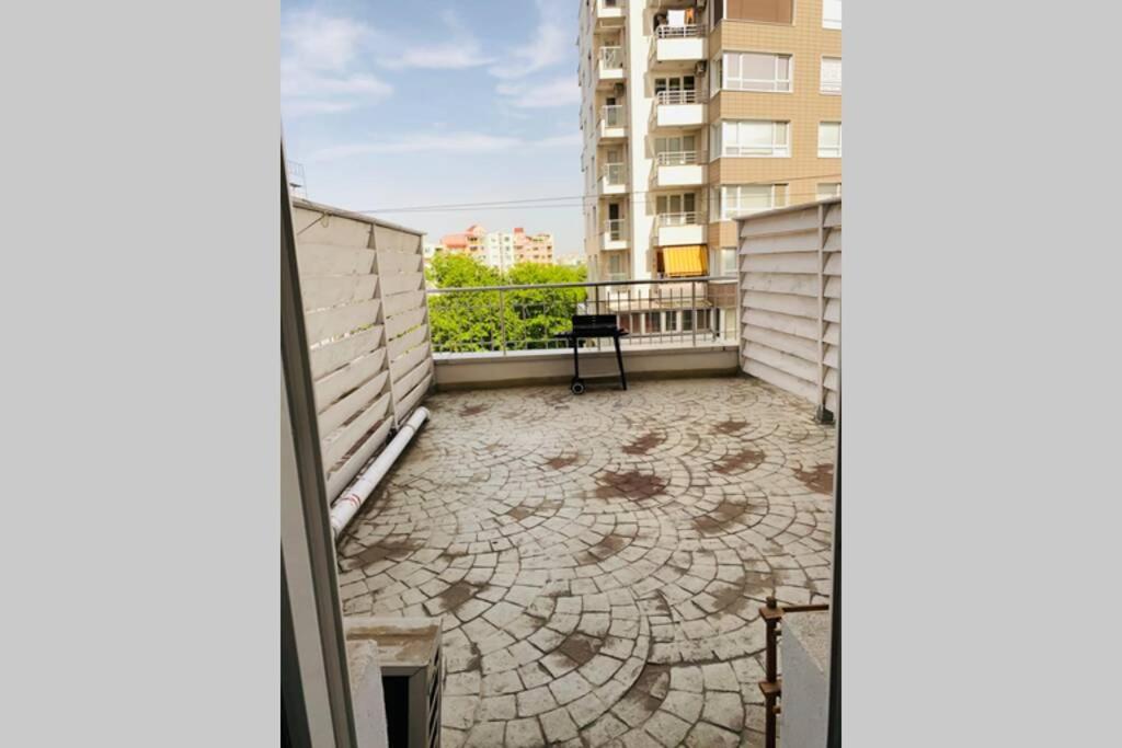 Large Studio In Studentski Grad With Huge Terrace Apartment Sofia Bagian luar foto